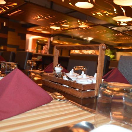 7 Wonders Hotel Gandhinagar Luaran gambar